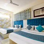 Majestic Plaza B & B At Airport