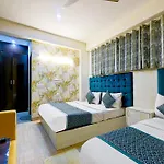 Majestic Plaza B & B At Airport