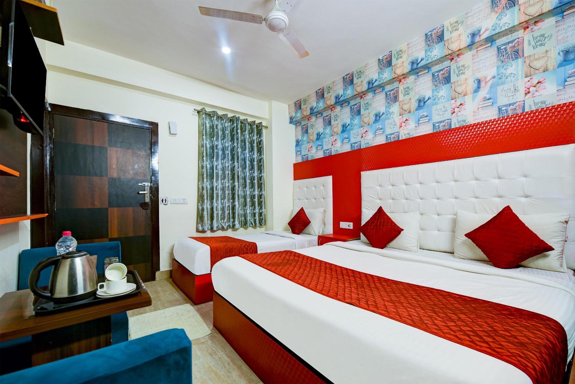 Hotel Majestic Plaza At Airport New Delhi