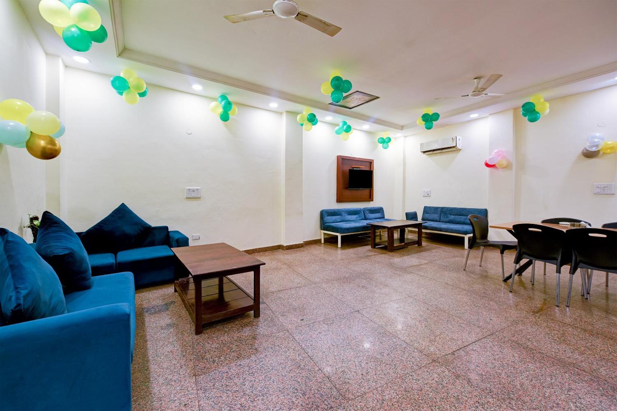 Majestic Plaza At Airport 3* New Delhi