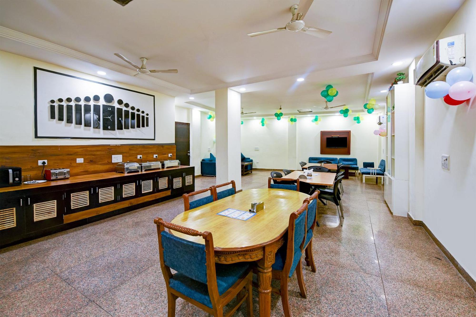 Majestic Plaza At Airport Hotel 3*